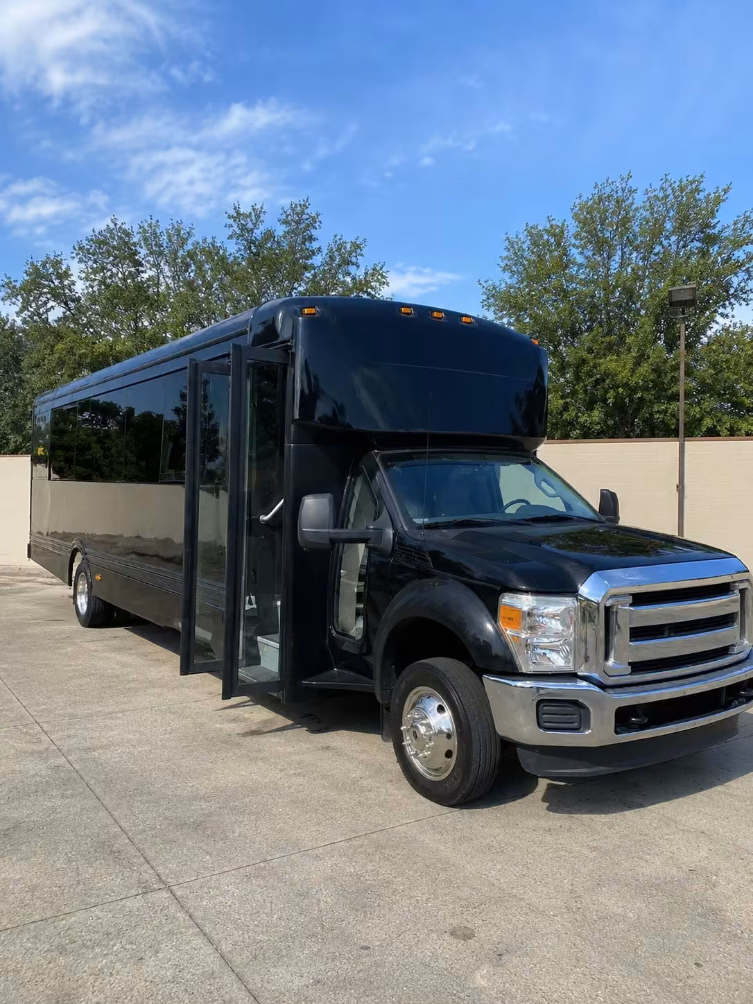 20 passenger party bus