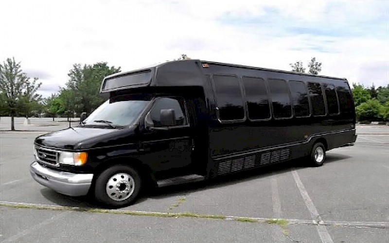 15 seater bus hire