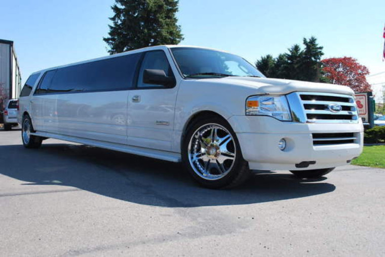 expedition limo service